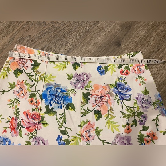 NWT Alice + Olivia Lorinda Clean Super High-Waist Ankle Pants in size 8 - Picture 9 of 9